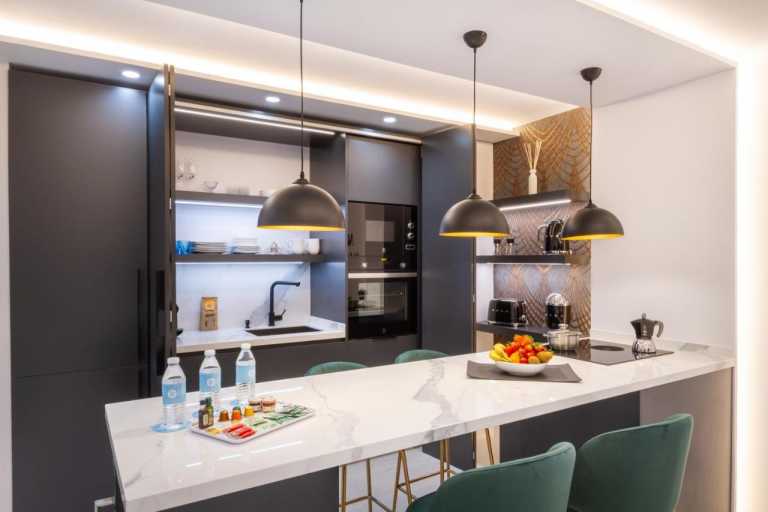 2 Bedrooms Deluxe Apartment Marina Banus