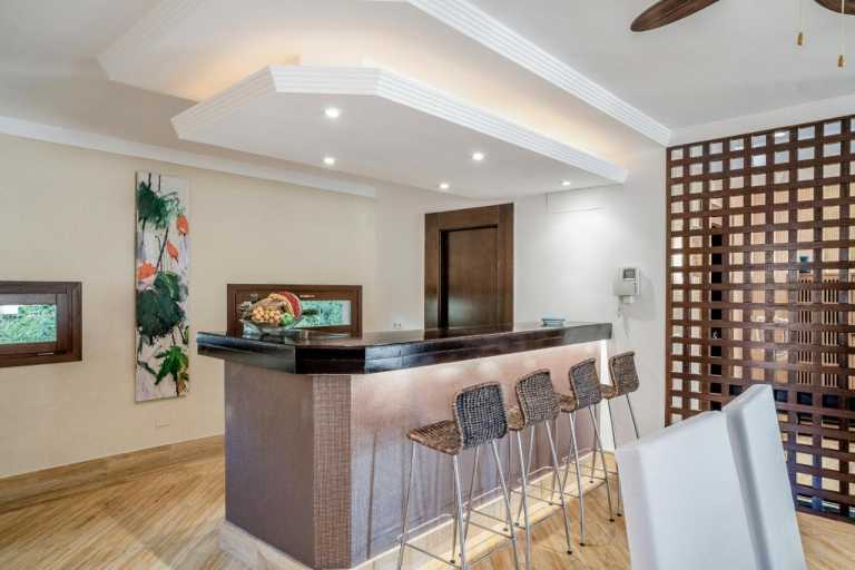 5 Bedrooms Villa Bambú, Los Verdiales, Marbella
