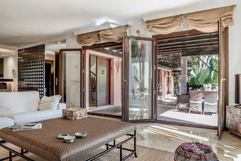 5 Bedrooms Villa Bambú, Los Verdiales, Marbella