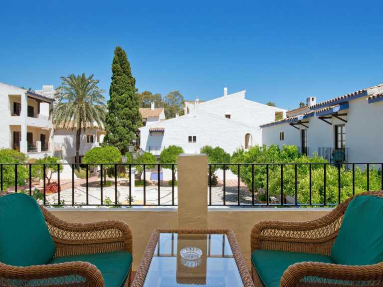 BlueBay Banús Marbella Hotels