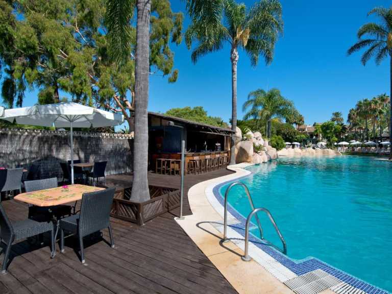 BlueBay Banús Marbella Hotels