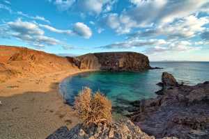 Lanzarote: Unveiling Unique Vacation Rentals Amid Volcanic Landscapes and Stunning Beaches