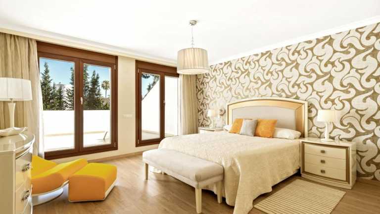 Villa Marbella, Puerto Banus