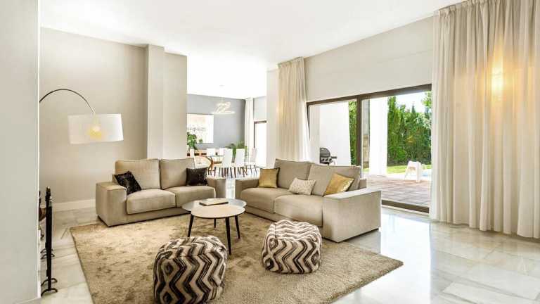 Villa Marbella, Puerto Banus