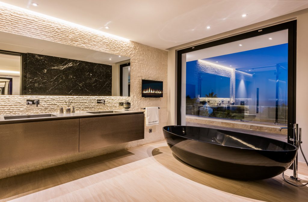 Luxurious bathroom with a modern interior design
