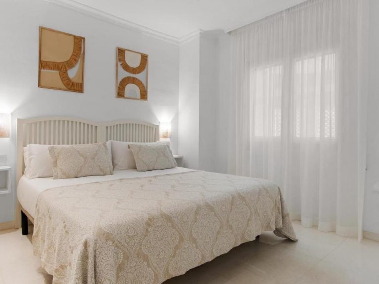 3 Bedroom Apartment in Las Gaviotas, Puerto Banus, Marbella