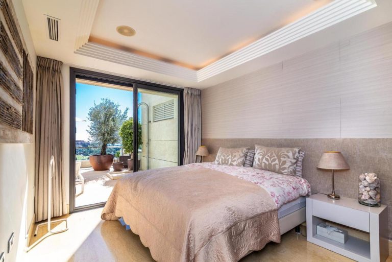 3-bedroom Apartment in Nueva Andalucia