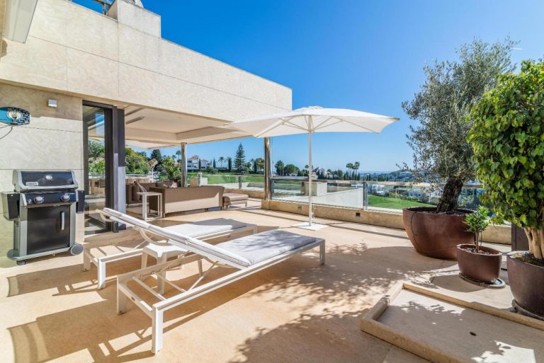 3-bedroom Apartment in Nueva Andalucia