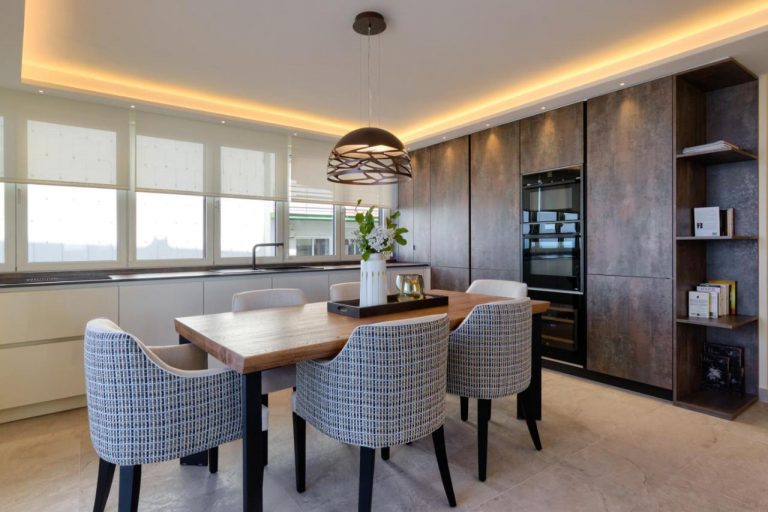 Luxury 3-Bed Beachfront Apartment in Marbella