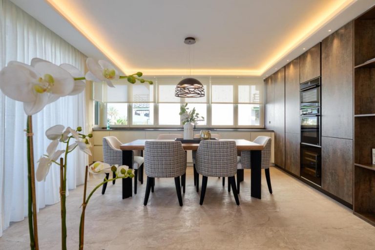 Luxury 3-Bed Beachfront Apartment in Marbella