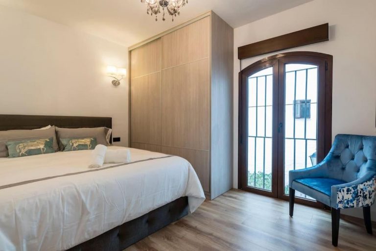 Luxury Apartment in Puerto Banus marina