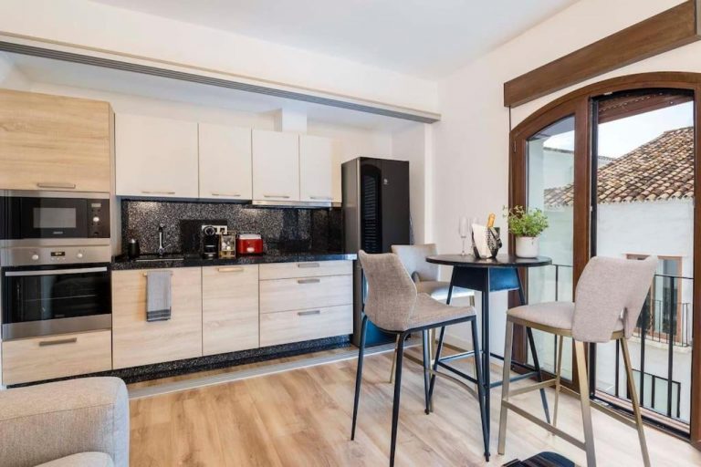 Luxury Apartment in Puerto Banus marina