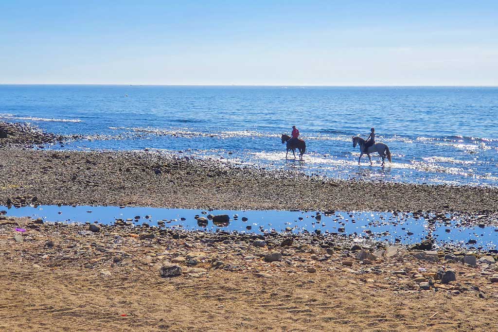 Playa Cortijo Blanco: Tranquil Oasis of Sand and Pebbles