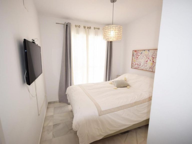Two Bedroom Apartment in Urb. Lorcrimar, Nueva Andalucia - We Rent Marbella
