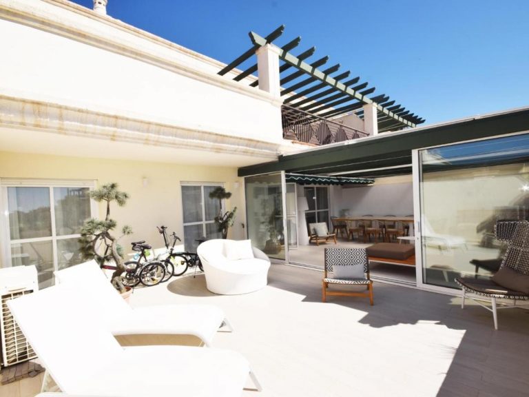Two Bedroom Apartment in Urb. Lorcrimar, Nueva Andalucia - We Rent Marbella