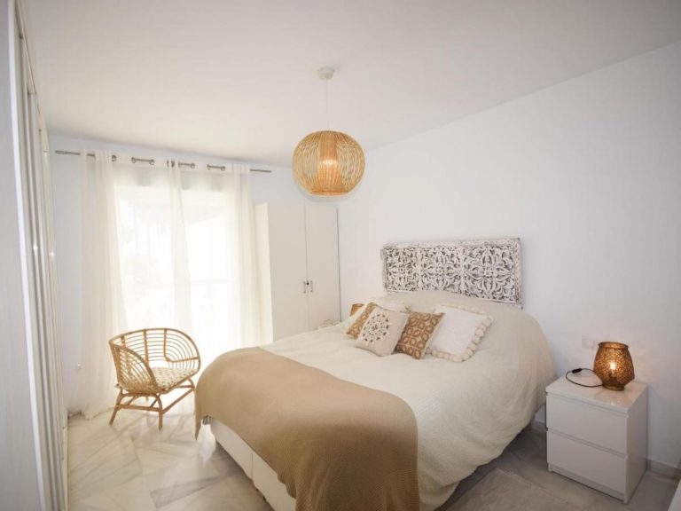 Two Bedroom Apartment in Urb. Lorcrimar, Nueva Andalucia - We Rent Marbella
