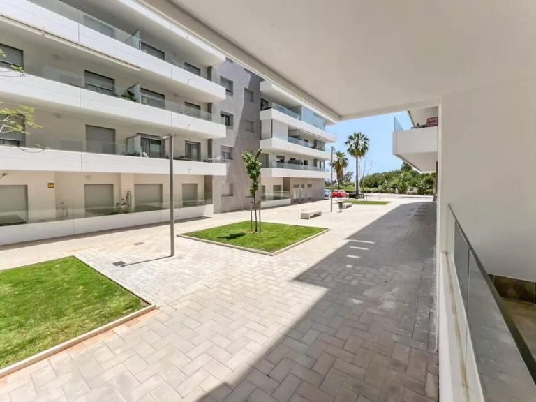 2 Bedroom Apartment with Pool in Nueva Andalucia, Marbella, Spain