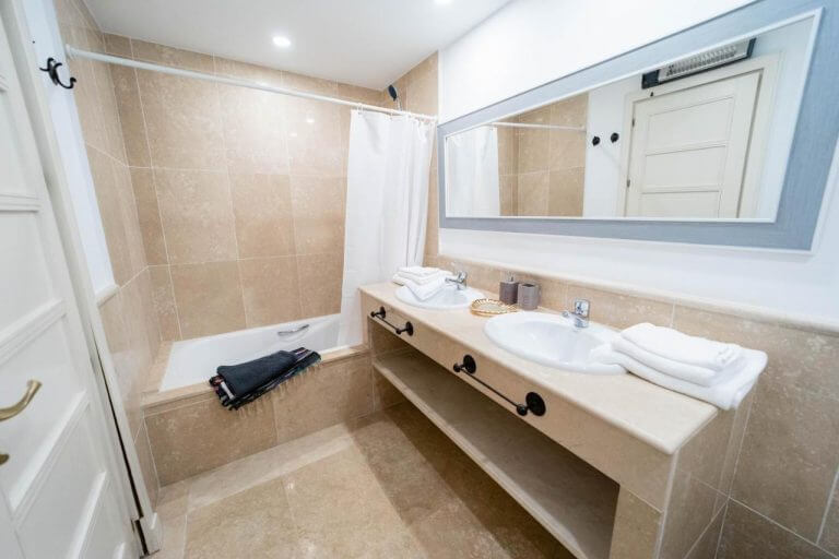 5 Bedroom Townhouse in Puente Romano Hills