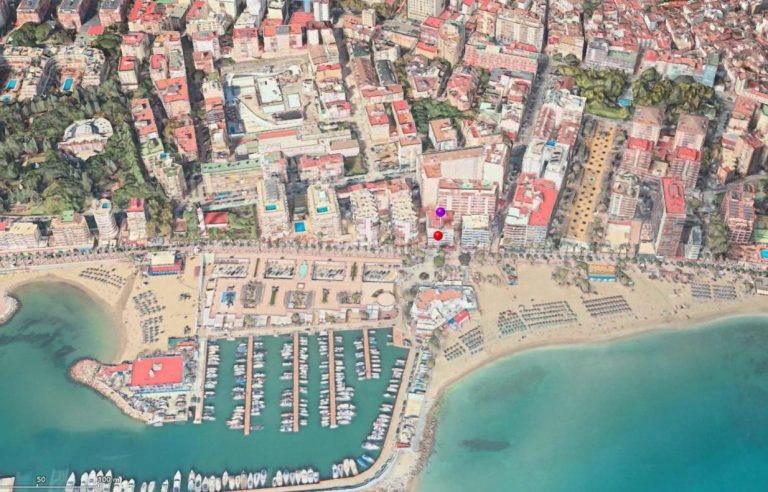 2-bedrooms Frontline Beach Apartment - (11)