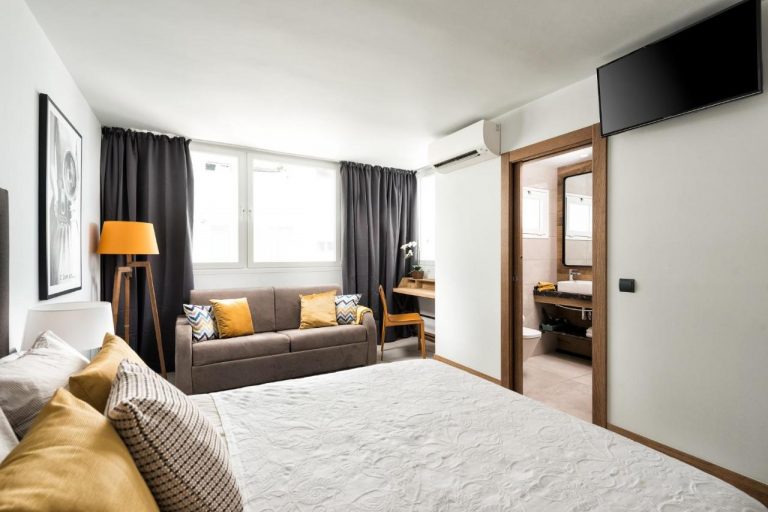 2-bedrooms Frontline Beach Apartment