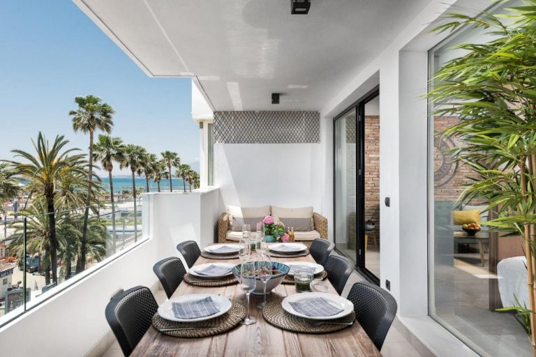 2-bedrooms Frontline Beach Apartment