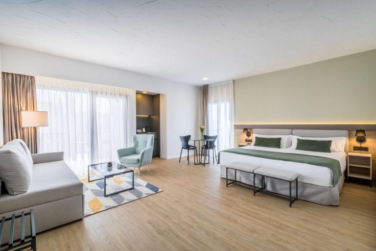 Rooms at Hotel Occidental Puerto Banus Marbella